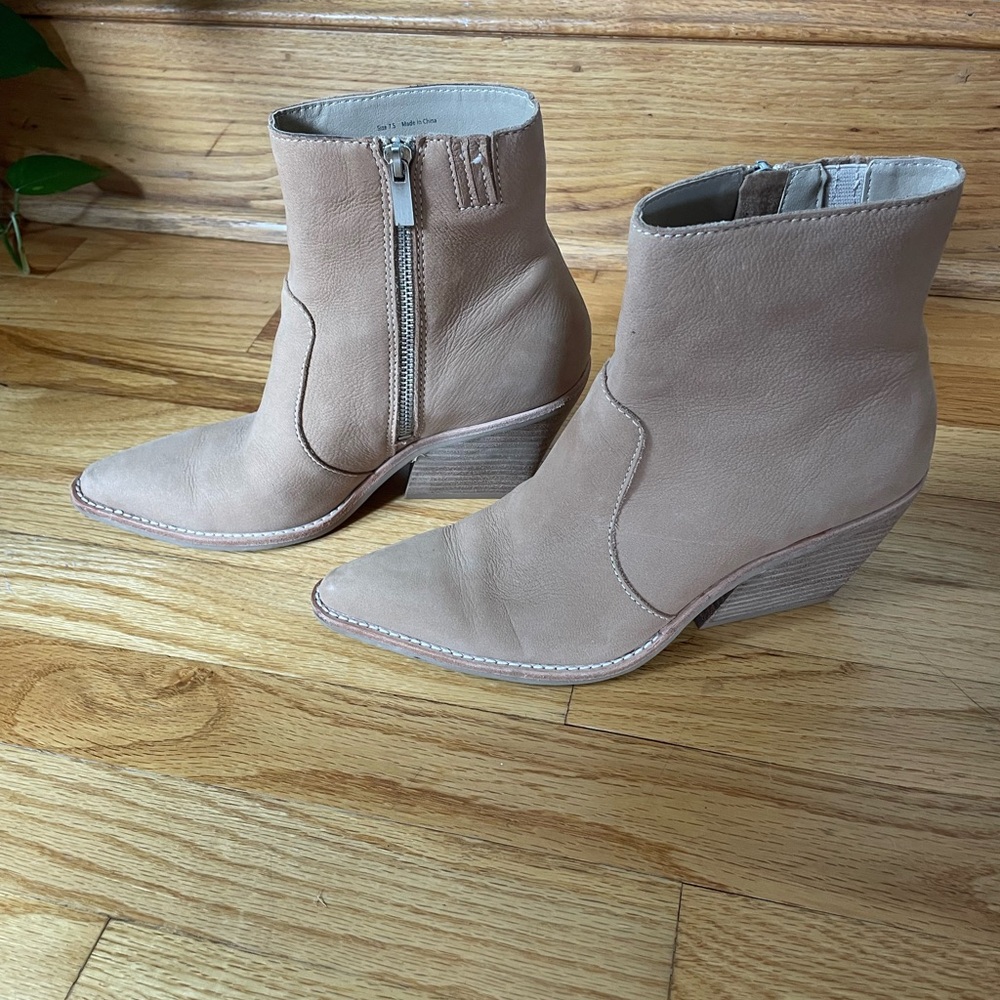 Dolce Vita booties